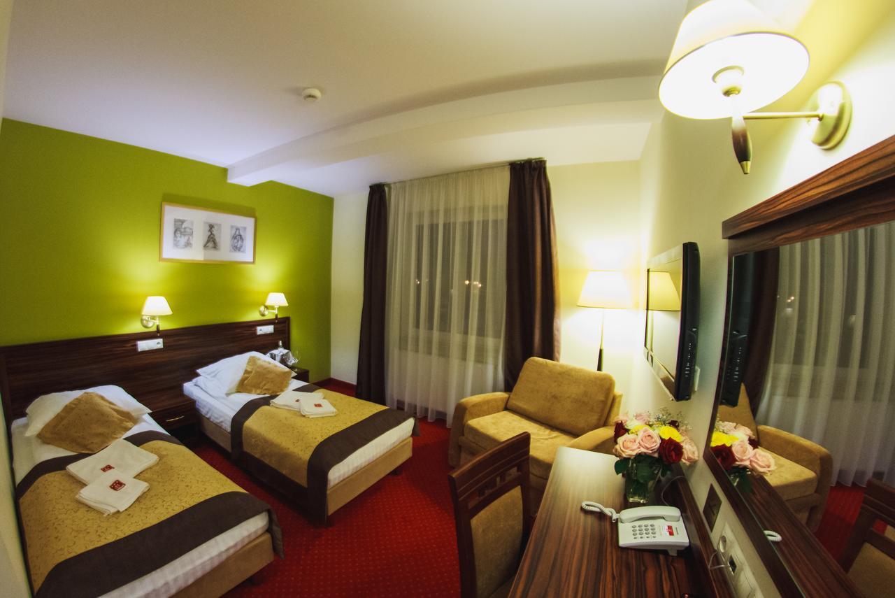 Hotel Pikul Puławy Exterior foto
